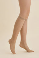 Podkolanówki Puntina w kropki w kolorze beige #extras_beige